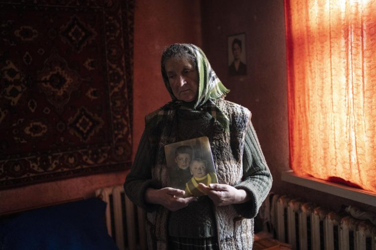 The elderly in Ukraine, left behind, mourn