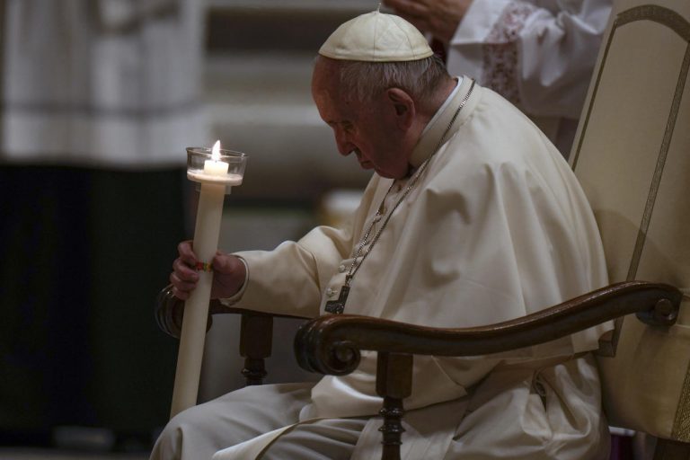 Ukrainian mayor and lawmakers attend Vatican Easter vigil