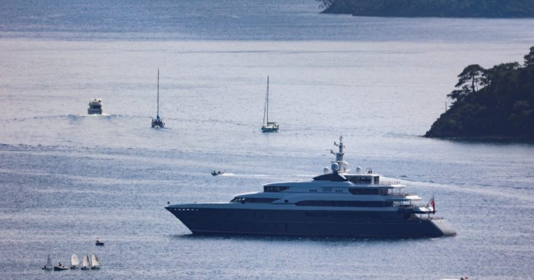 Russian oligarch’s super yacht arrives in Turkish waters | News