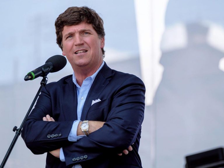 Tucker Carlson suggested an audit of Volodymyr Zelenskyy’s finances after the US approved another $800 million Ukraine aid package